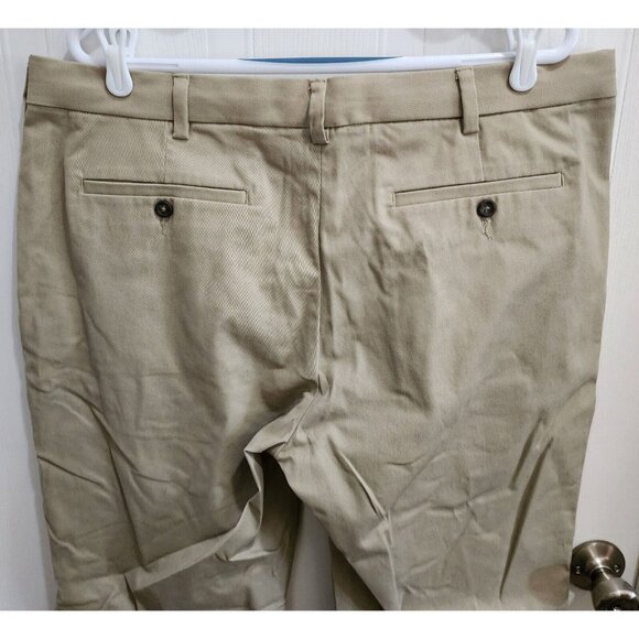 NWT George Straight Comfort Waist Wrinkle Resistant Khaki Pants Size 40 x 32 - Picture 11 of 11